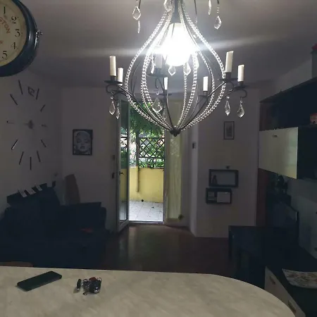 شقة Tra Gli Angeli In Citta, Indipendente Con Giardino E Terrazzo Fino 5 Persone جنوة